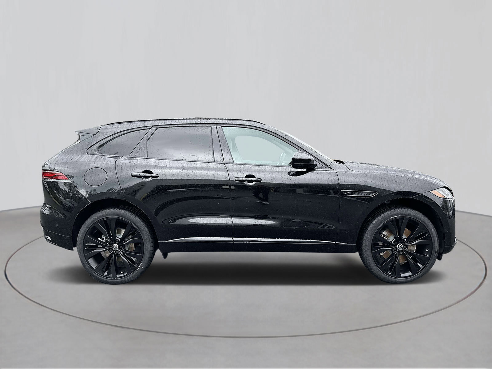 New 2026 Jaguar F-PACE R-Dynamic S image 5