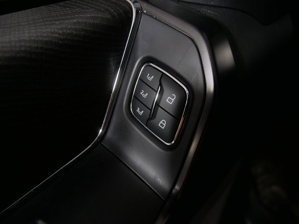 Used 2021 Ford F150 Platinum AWD/4WD image 17