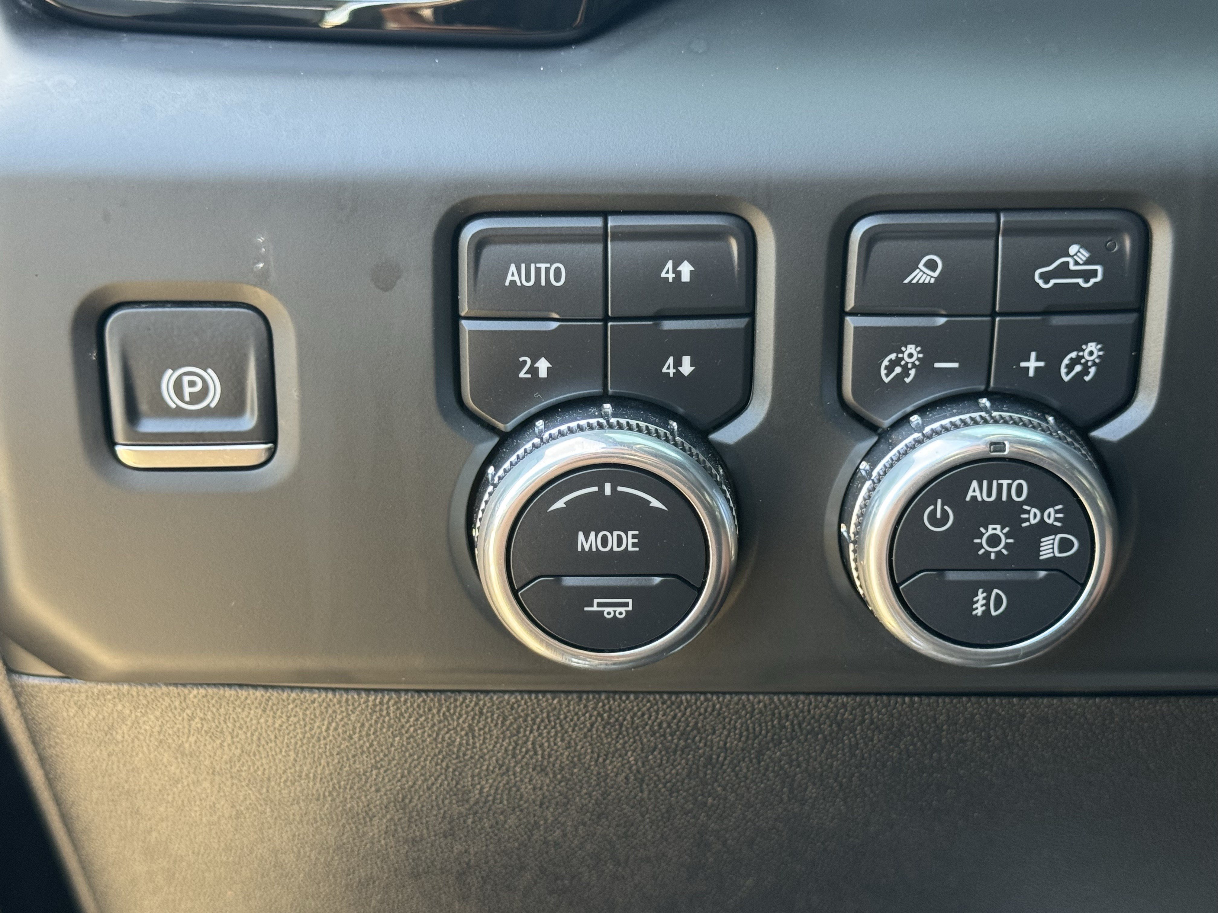 Used 2025 GMC Sierra 2500 Denali AWD/4WD image 22