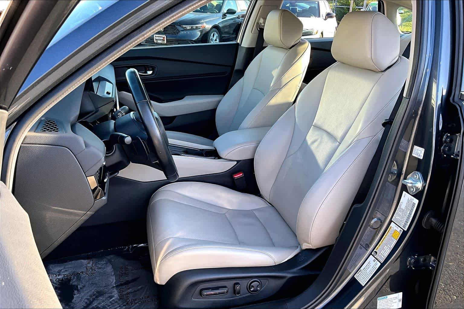 Used 2025 Honda Accord EX-L image 8