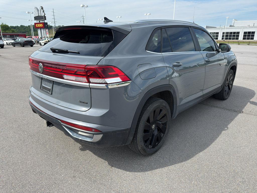 Used 2024 Volkswagen Atlas Cross Sport SE w/ Panoramic Sunroof Package AWD/4WD image 5