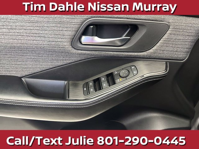 Used 2023 Nissan Rogue SV AWD/4WD image 22