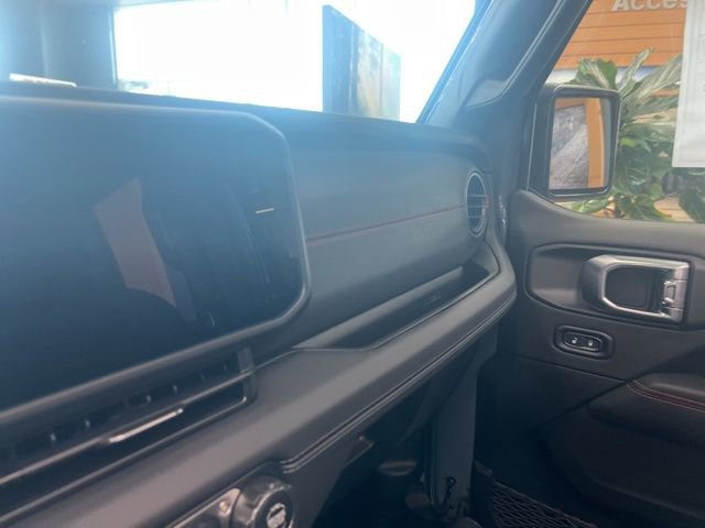 New 2026 Jeep Wrangler Unlimited Rubicon 392 image 17