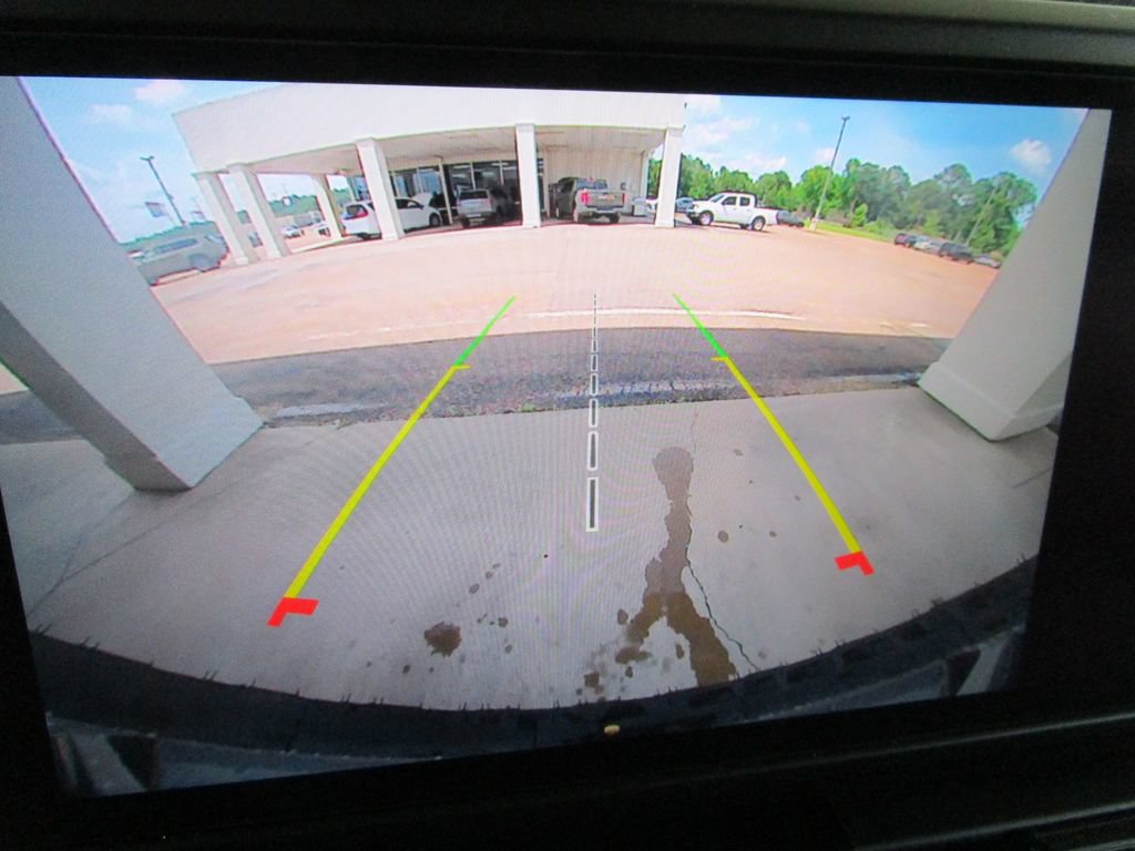 Used 2025 Jeep Wrangler Sport AWD/4WD image 46