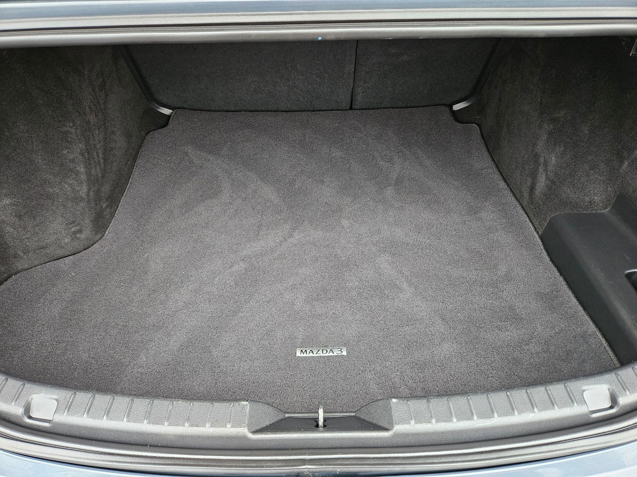 Used 2023 MAZDA MAZDA3 s image 34