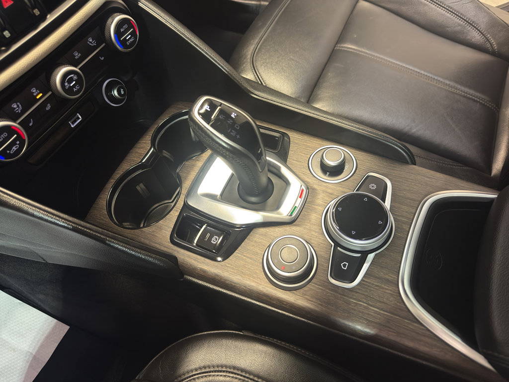Used 2020 Alfa Romeo Giulia Ti image 20
