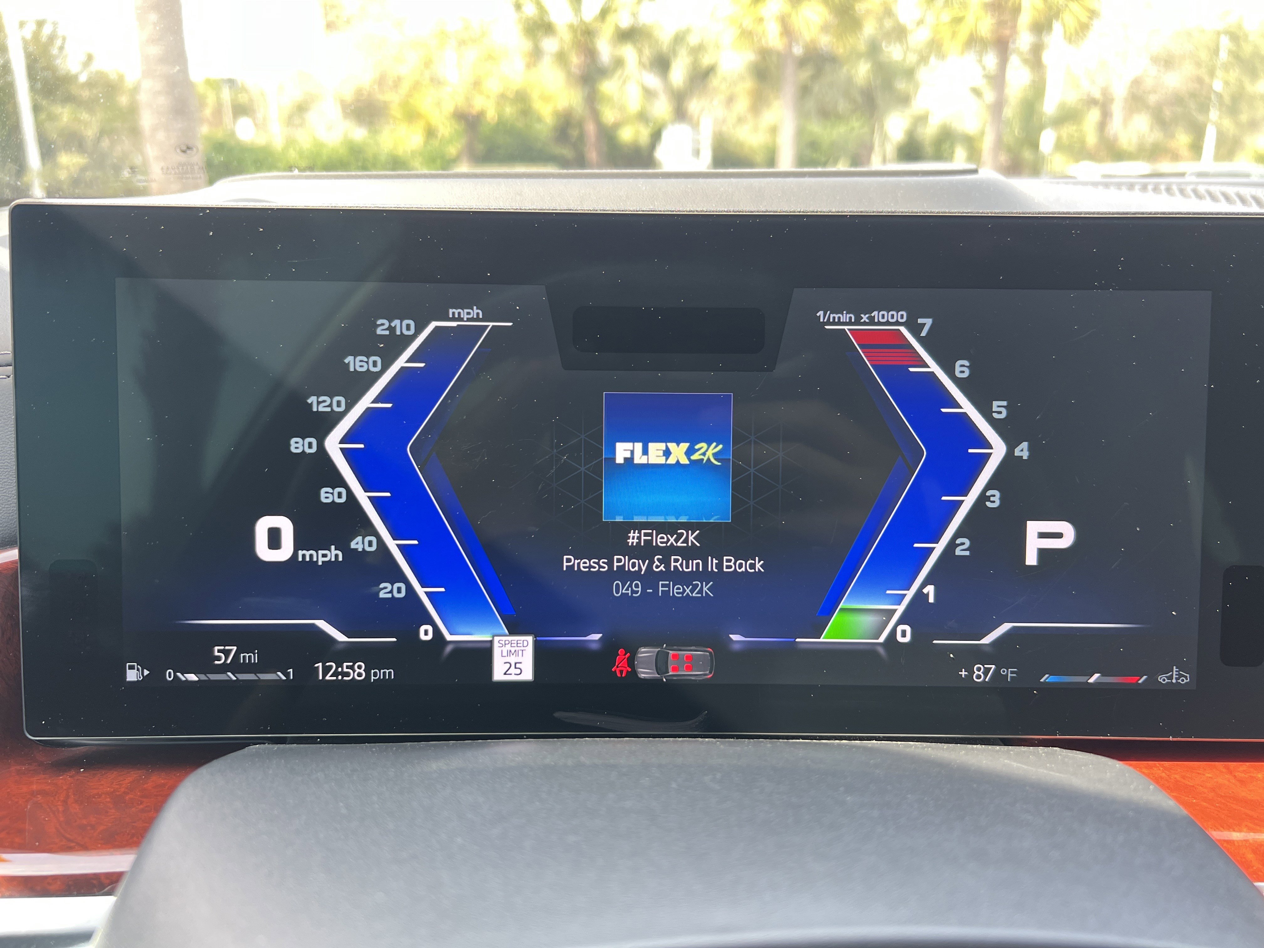 Used 2024 BMW ALPINA XB7 image 23