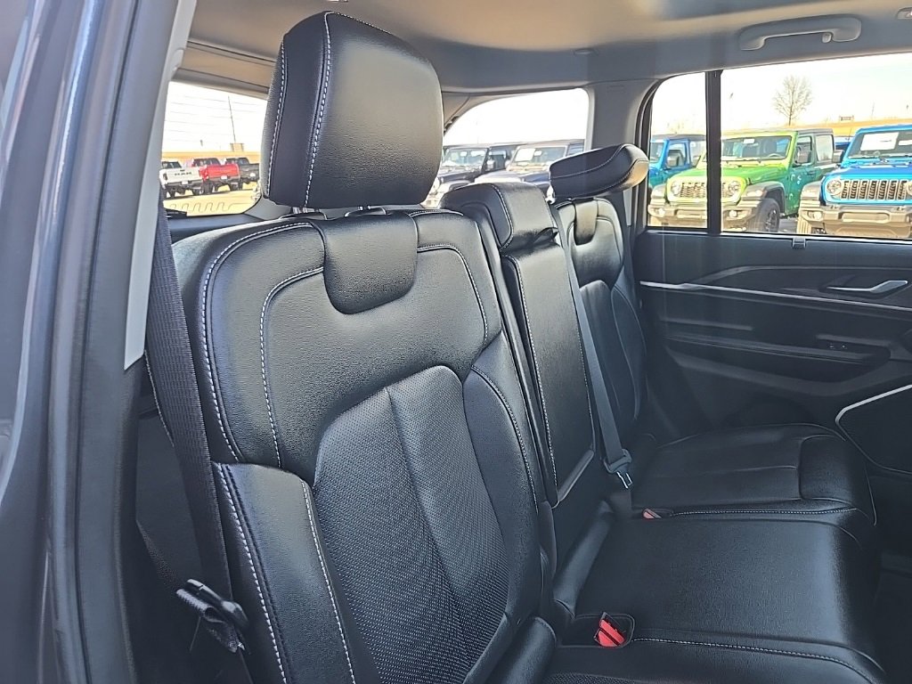 Used 2022 Jeep Grand Cherokee Limited 4xe w/ Luxury Tech Group II image 94