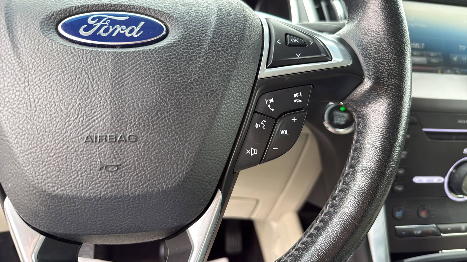 Used 2015 Ford Edge Titanium w/ Equipment Group 301A FWD image 43