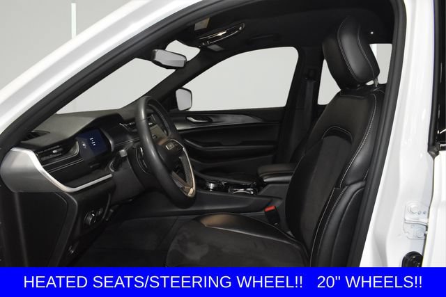 Used 2023 Jeep Grand Cherokee Altitude AWD/4WD image 11