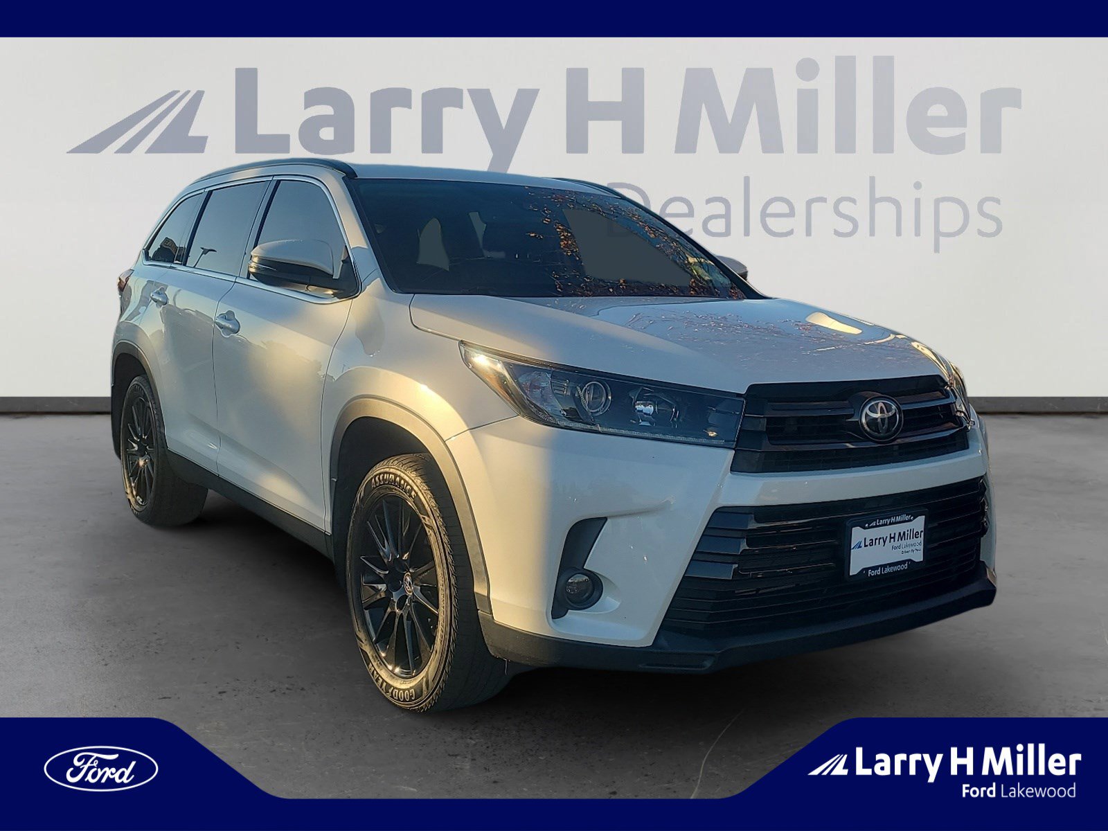 Used 2019 Toyota Highlander SE image 7