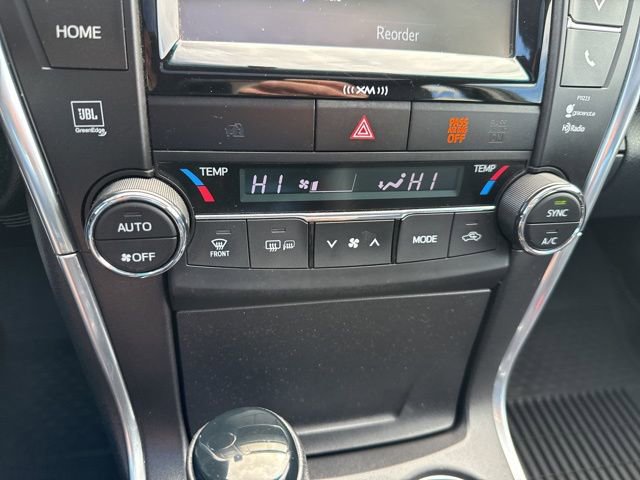 Used 2017 Toyota Camry XSE w/ Moonroof Package image 32