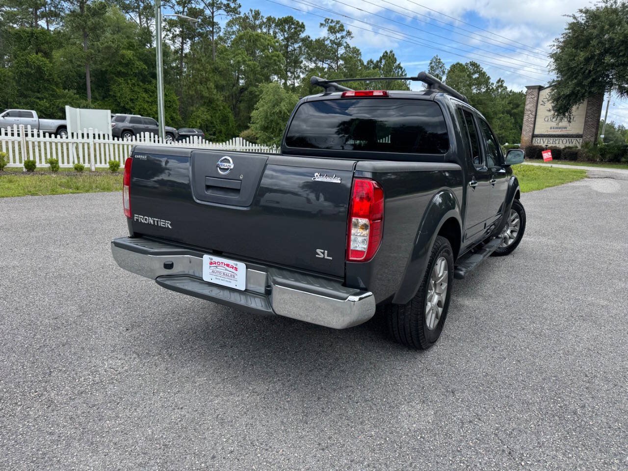 Used 2011 Nissan Frontier SL RWD image 37