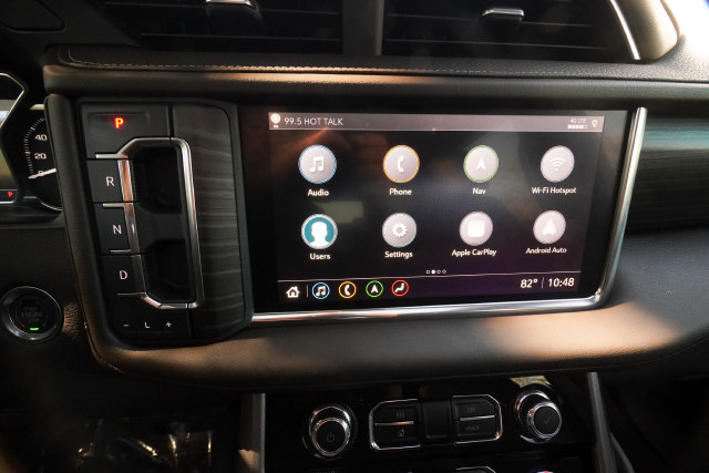 Used 2021 GMC Yukon Denali w/ Denali Ultimate Package AWD/4WD image 16