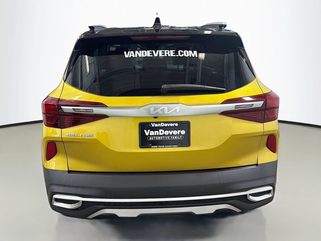 Used 2023 Kia Seltos S AWD/4WD image 8