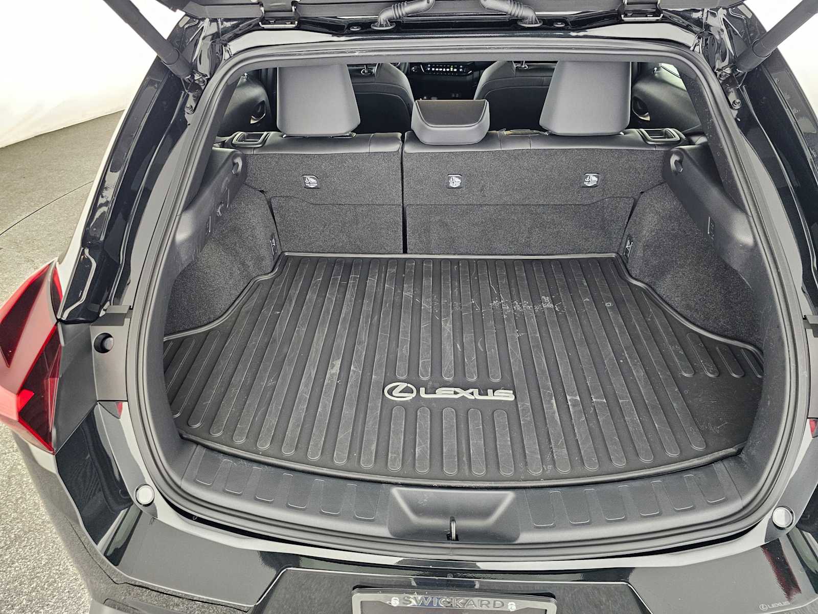 Certified 2025 Lexus UX 300h FWD image 14