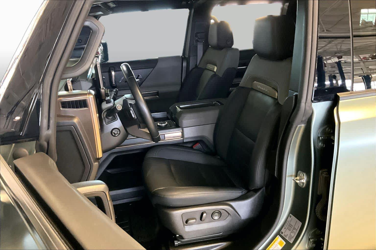 Used 2024 GMC Hummer EV 3X AWD/4WD image 7