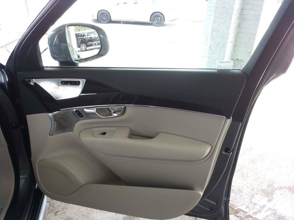 Used 2017 Volvo XC90 T6 Momentum w/ Vision Package AWD/4WD image 26