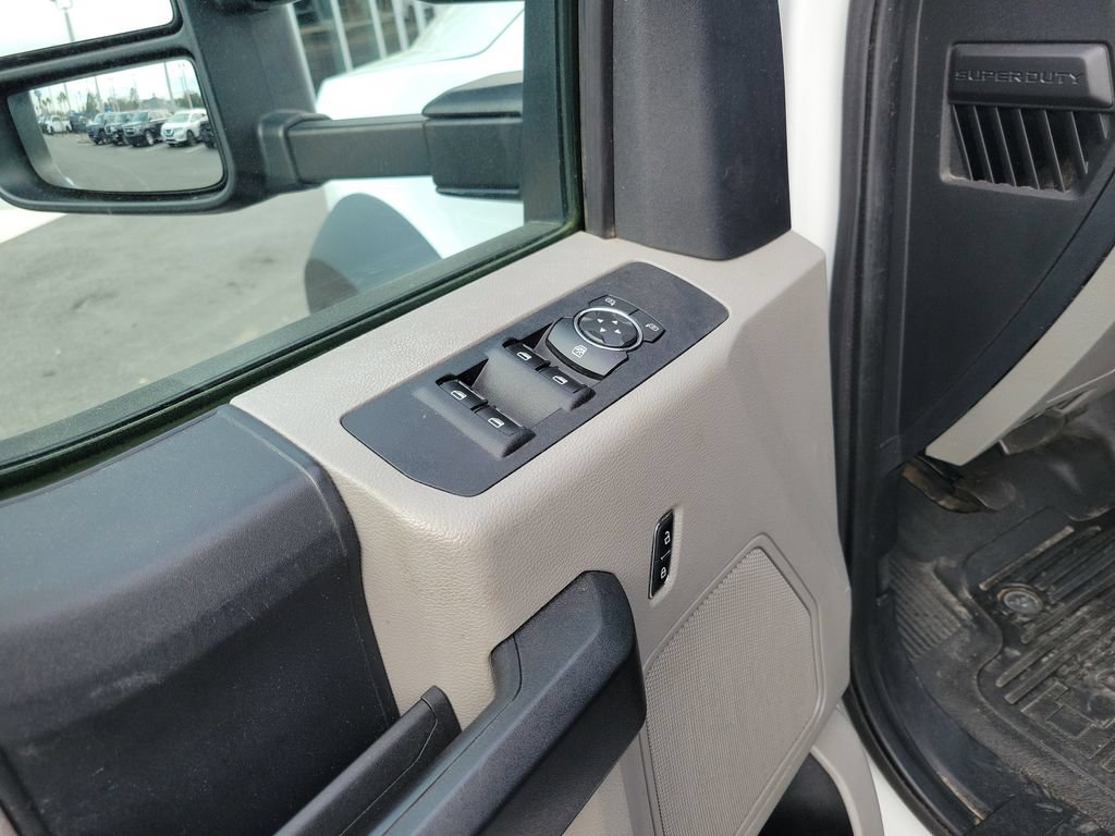 Used 2019 Ford F550 2WD Crew Cab Super Duty w/ Power Equipment Group image 11