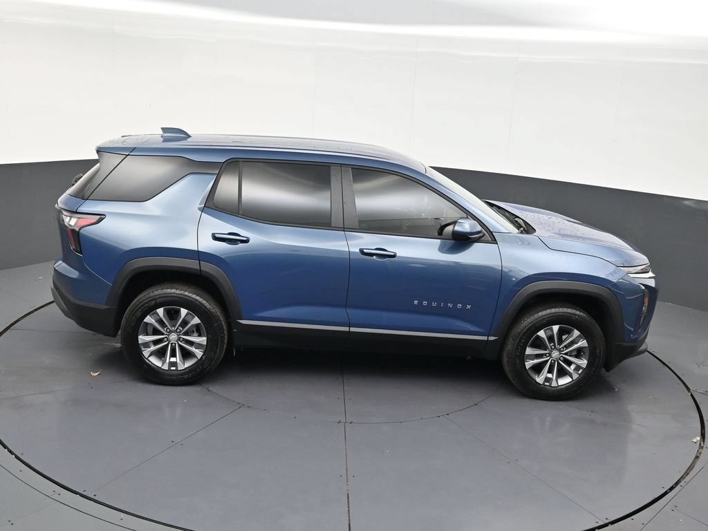 Used 2026 Chevrolet Equinox LT FWD image 17