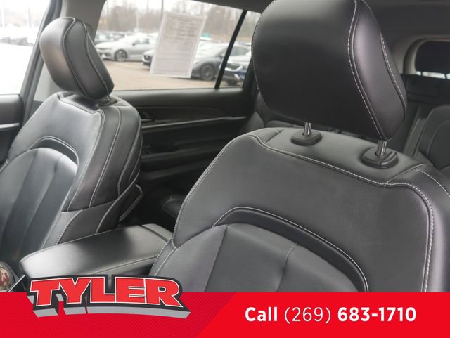 Used 2021 Jeep Grand Cherokee L Limited AWD/4WD image 37