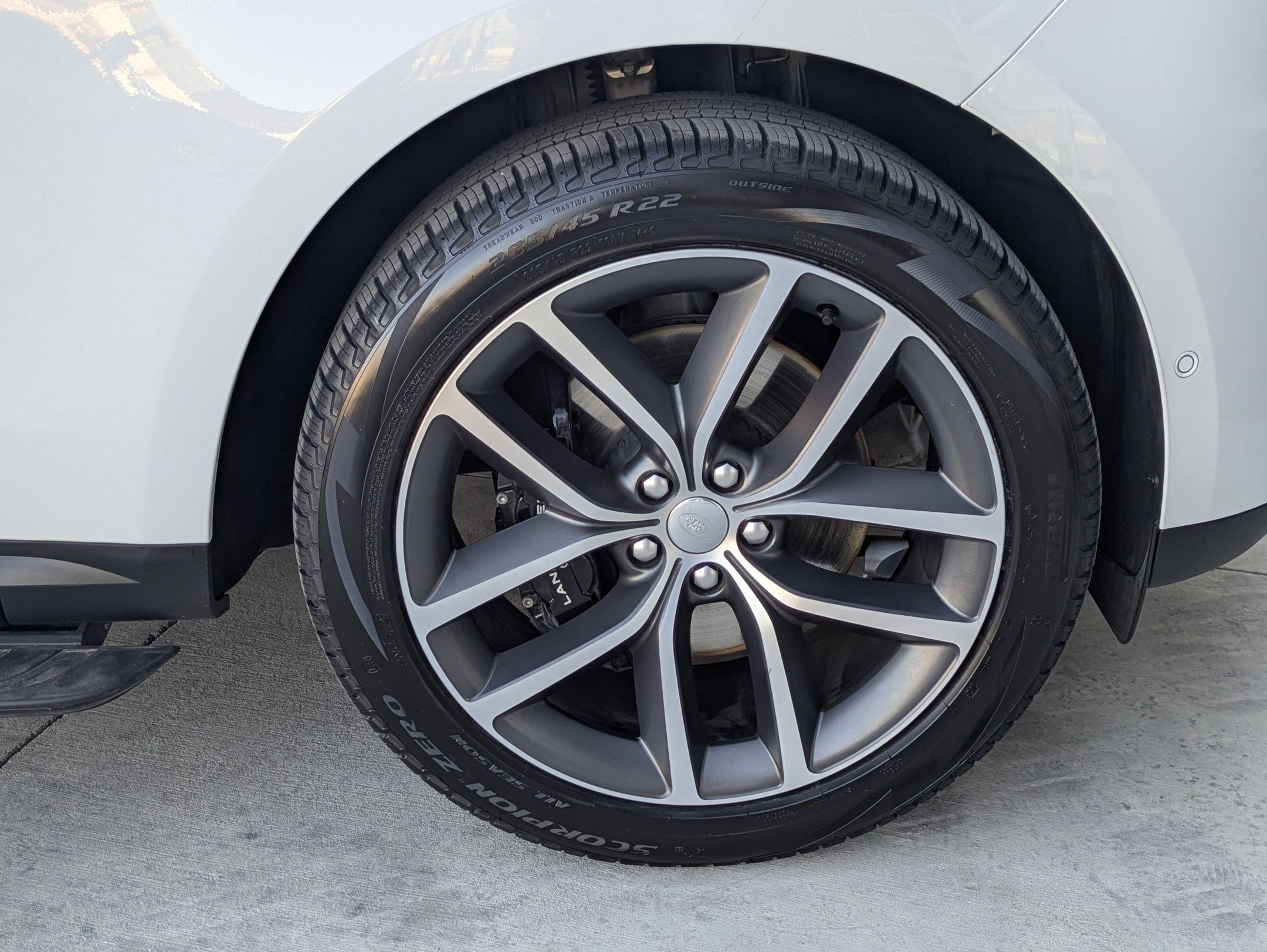 Certified 2023 Land Rover Range Rover Sport SE image 32