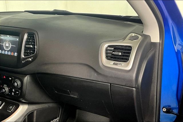 Used 2019 Jeep Compass Latitude w/ Popular Equipment Group image 15