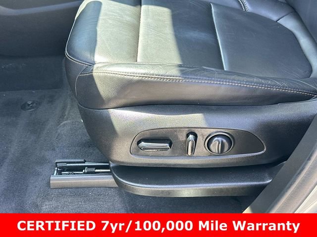 Used 2021 Chevrolet Traverse LT w/ LT Premium Package image 22