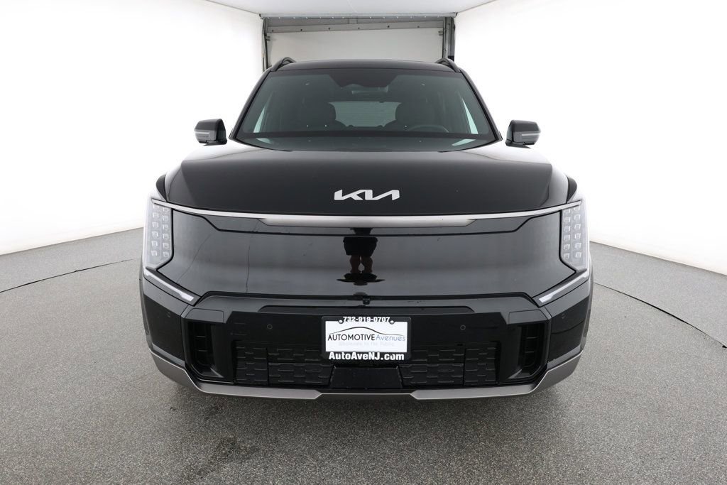 Used 2025 Kia EV9 GT-Line image 2