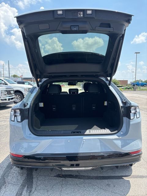 New 2025 Ford Mustang Mach-E GT image 7