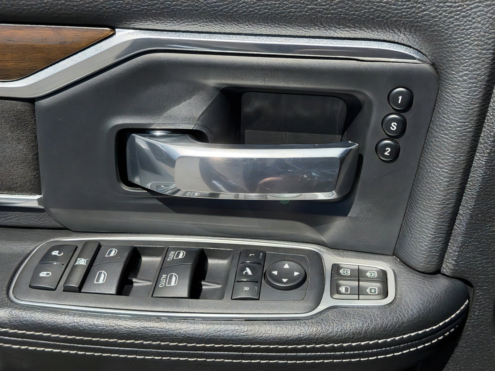 Used 2023 RAM 2500 Laramie image 18