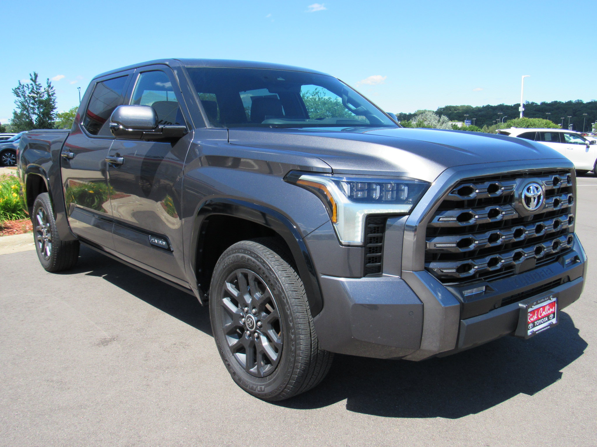 Used 2023 Toyota Tundra Platinum AWD/4WD image 4