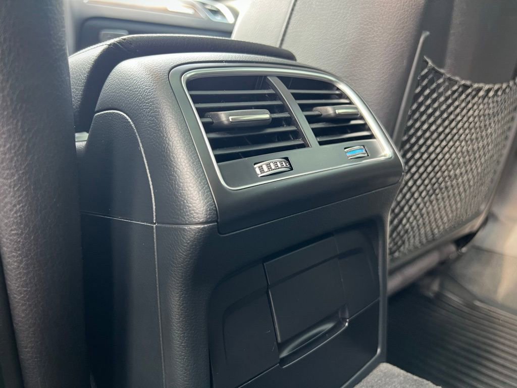 Used 2015 Audi A4 Premium image 20