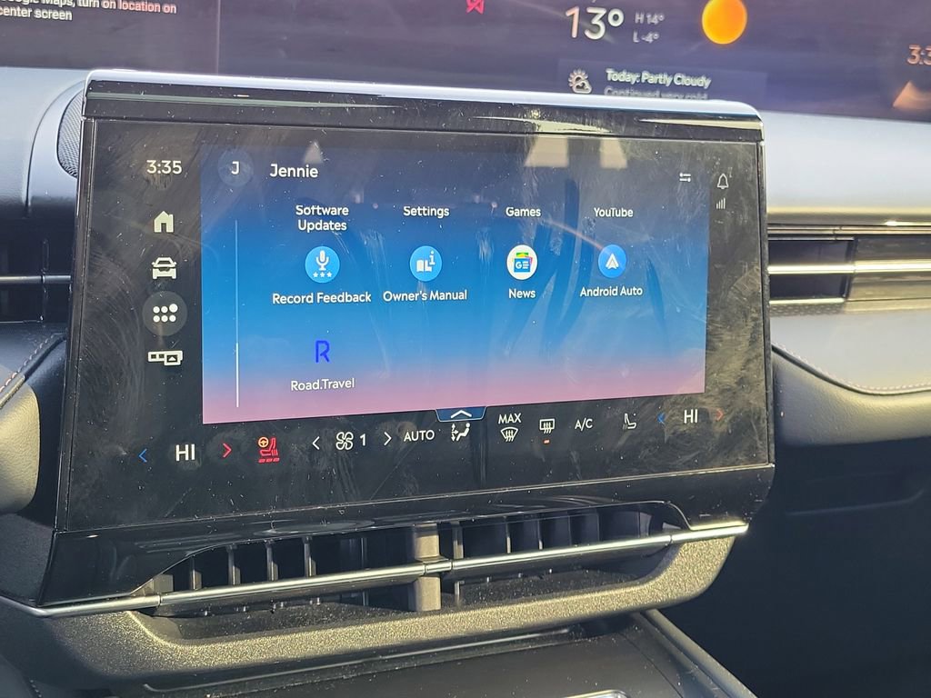 Certified 2024 Lincoln Nautilus Reserve w/ Equipment Group 202A image 27