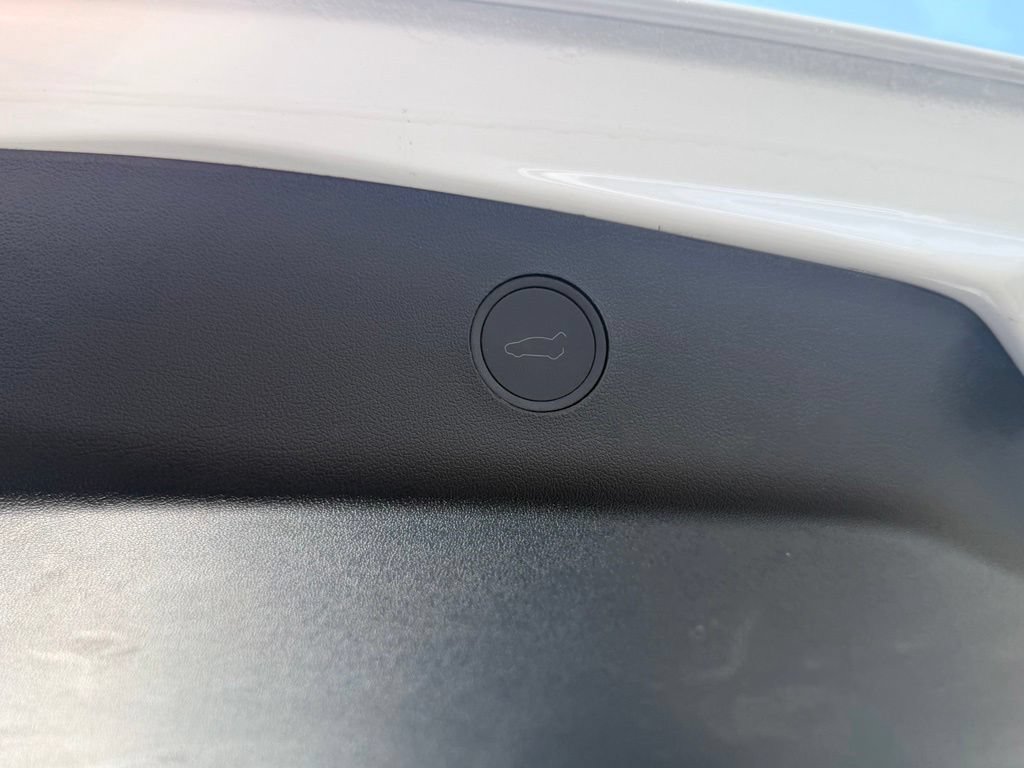 Used 2023 Tesla Model 3 Standard Range RWD image 6