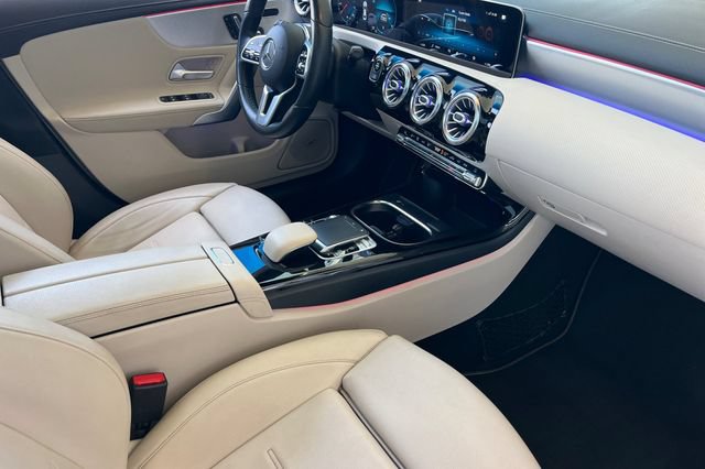Used 2020 Mercedes-Benz CLA 250 image 18