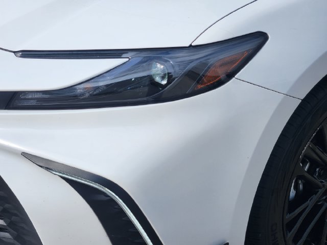 Certified 2025 Toyota Camry SE AWD/4WD image 9