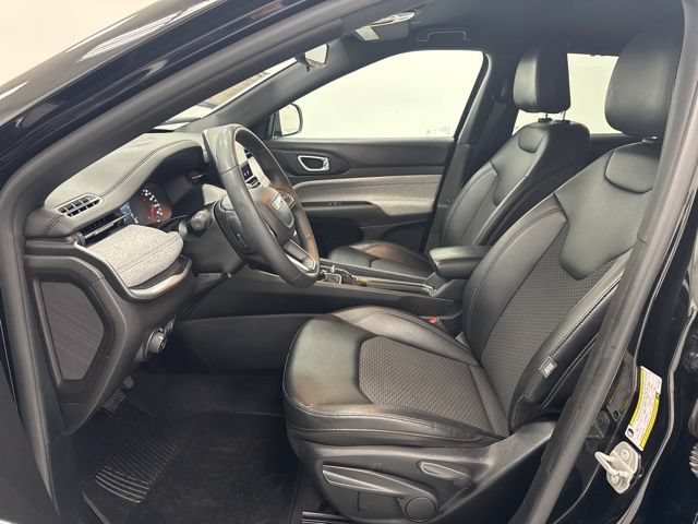 Used 2024 Jeep Compass Latitude AWD/4WD image 20