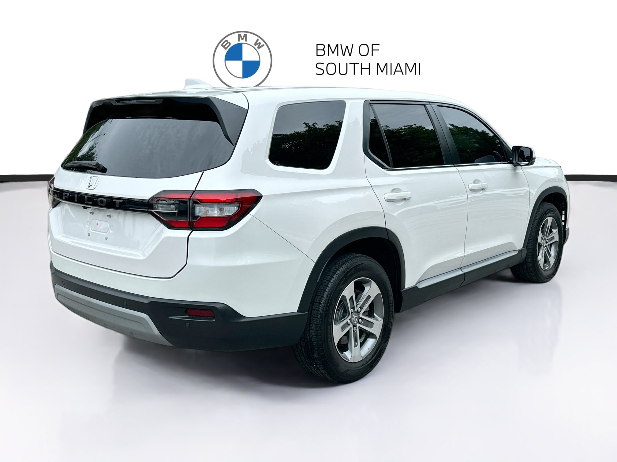 Used 2025 Honda Pilot EX-L image 7