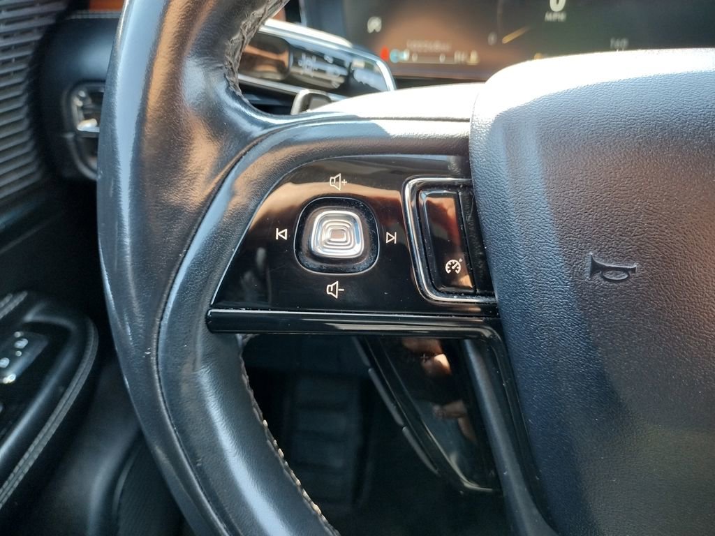 Used 2022 Lincoln Corsair Reserve image 21
