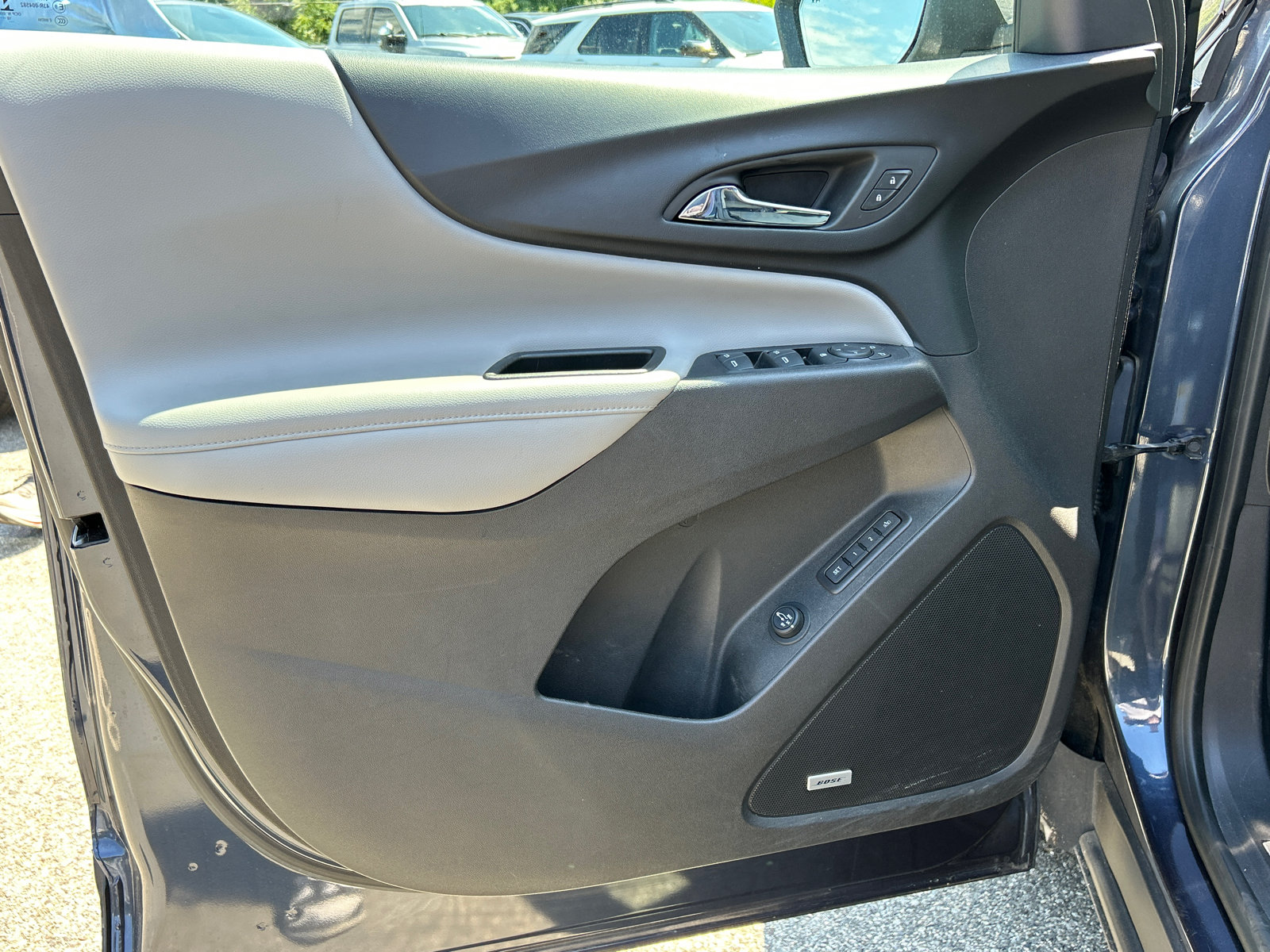 Used 2019 Chevrolet Equinox Premier AWD/4WD image 9