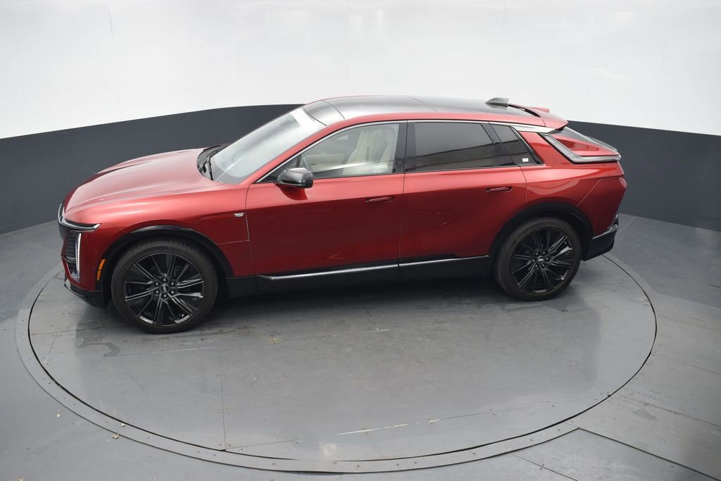 Certified 2024 Cadillac Lyriq Sport w/ Nappa Leather Package image 37