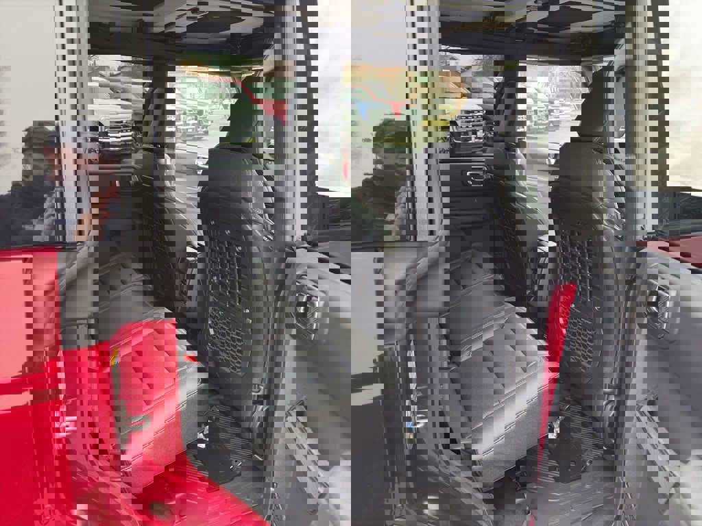 New 2025 Ford Bronco Badlands w/ Sasquatch Package image 27