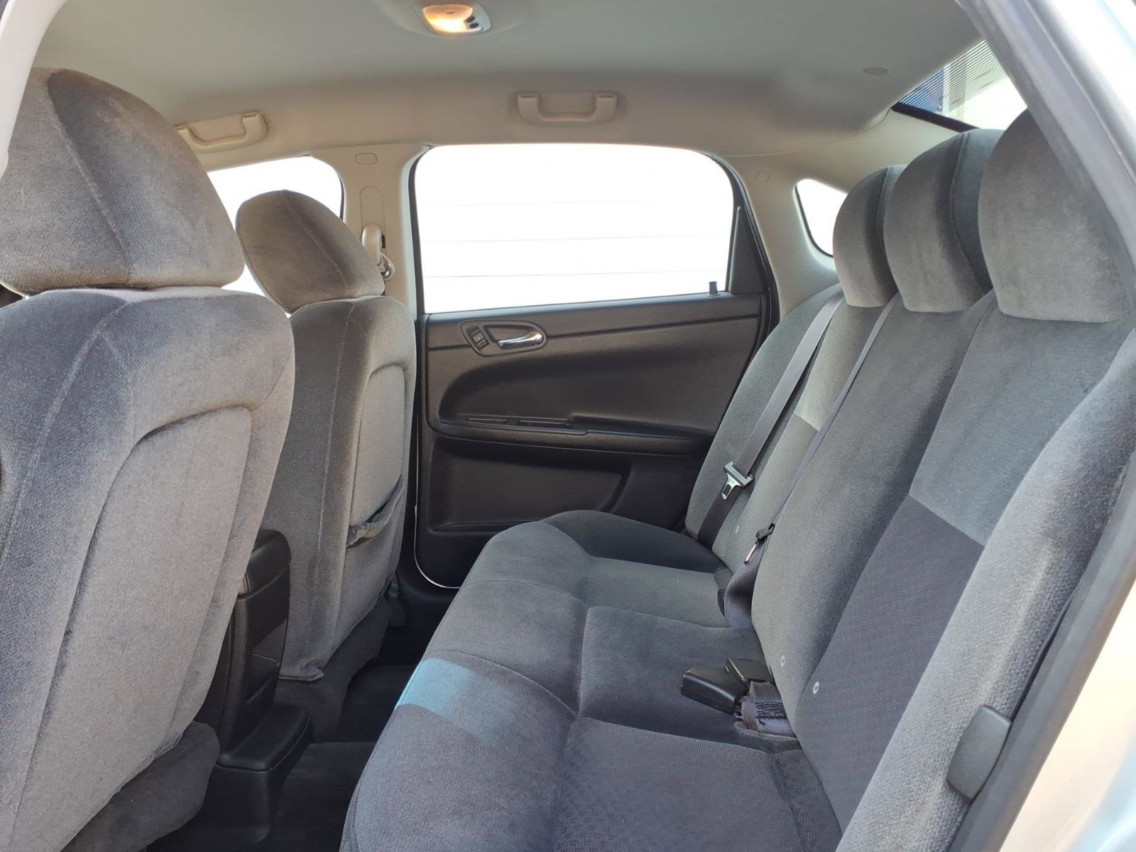 Used 2011 Chevrolet Impala LT FWD image 9