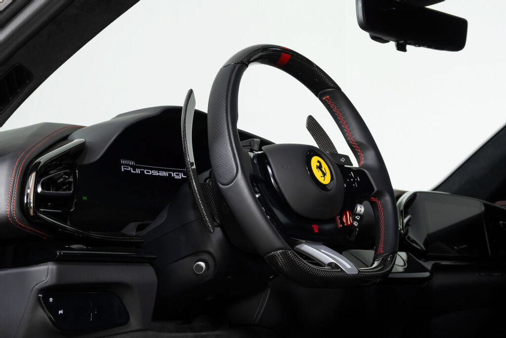 Used 2025 Ferrari Purosangue AWD/4WD image 32
