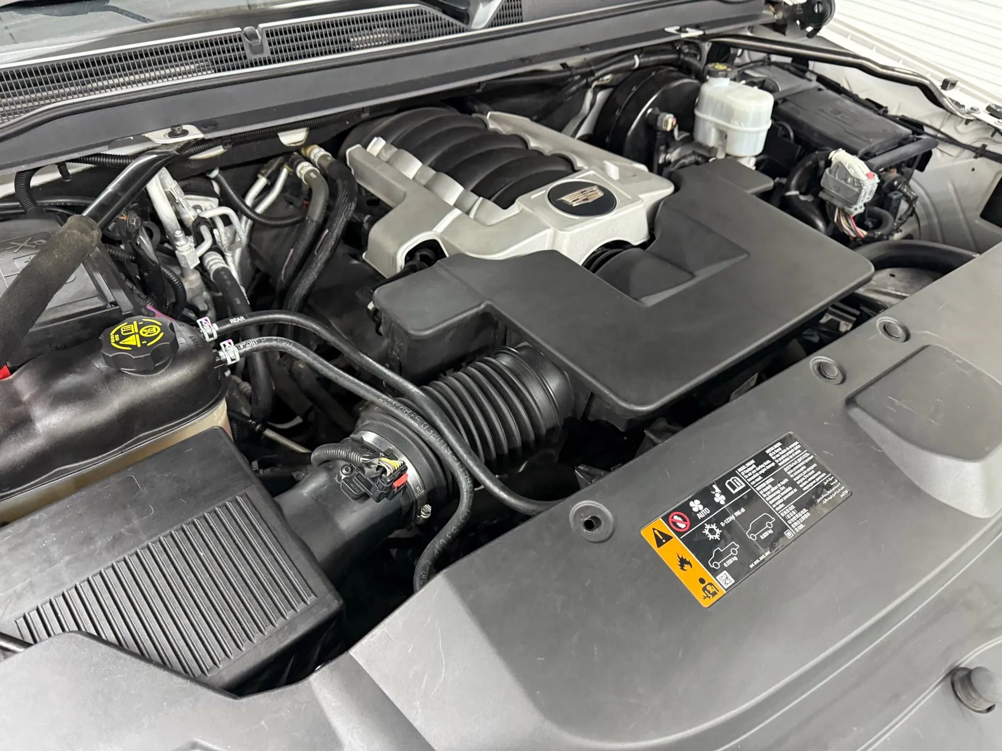 Used 2019 Cadillac Escalade Platinum image 49