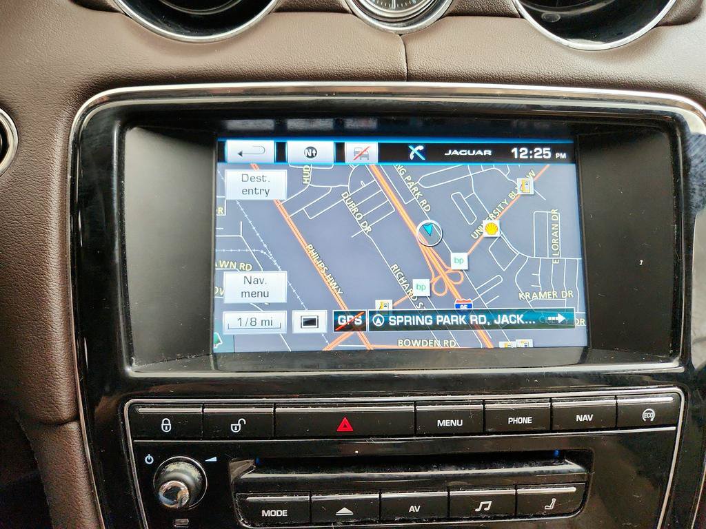 Used 2015 Jaguar XJ AWD image 20