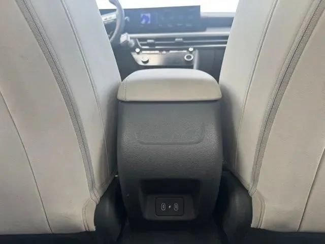 Used 2025 Hyundai Sonata SEL FWD image 19