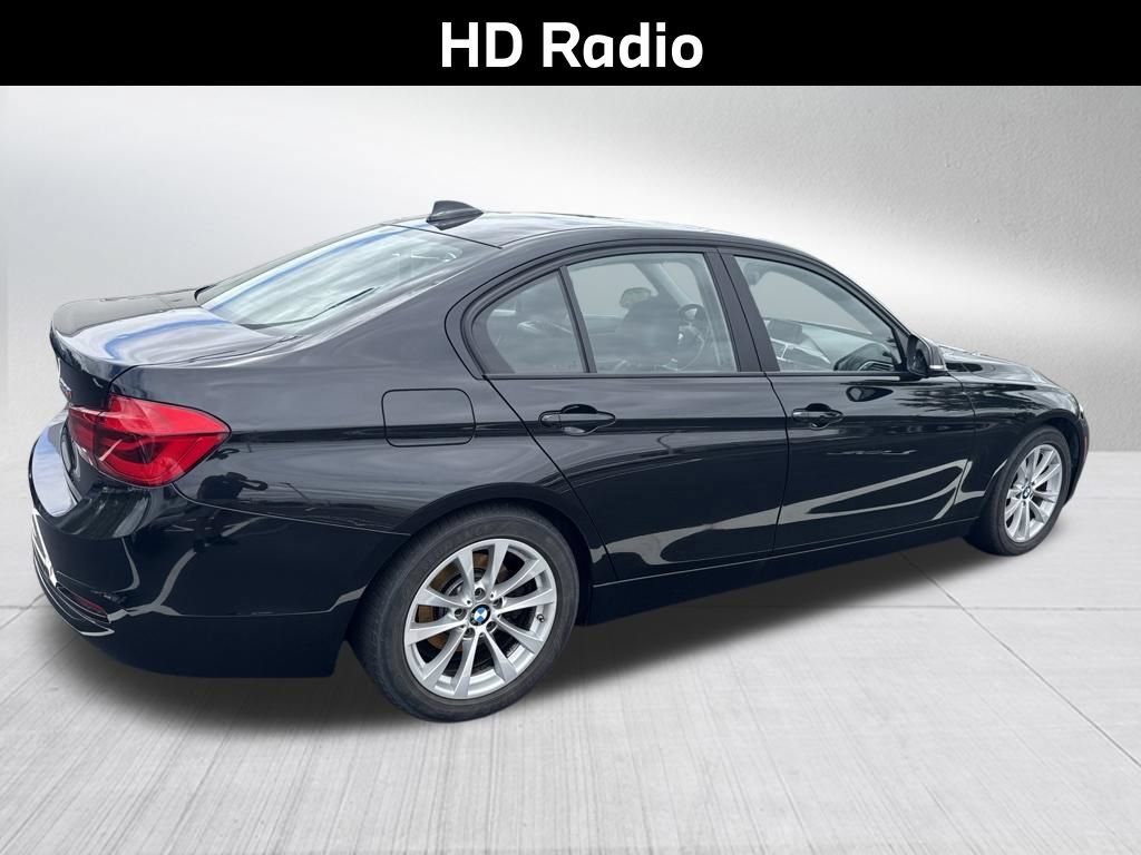 Used 2018 BMW 320i xDrive Sedan w/ Convenience Package AWD/4WD image 6