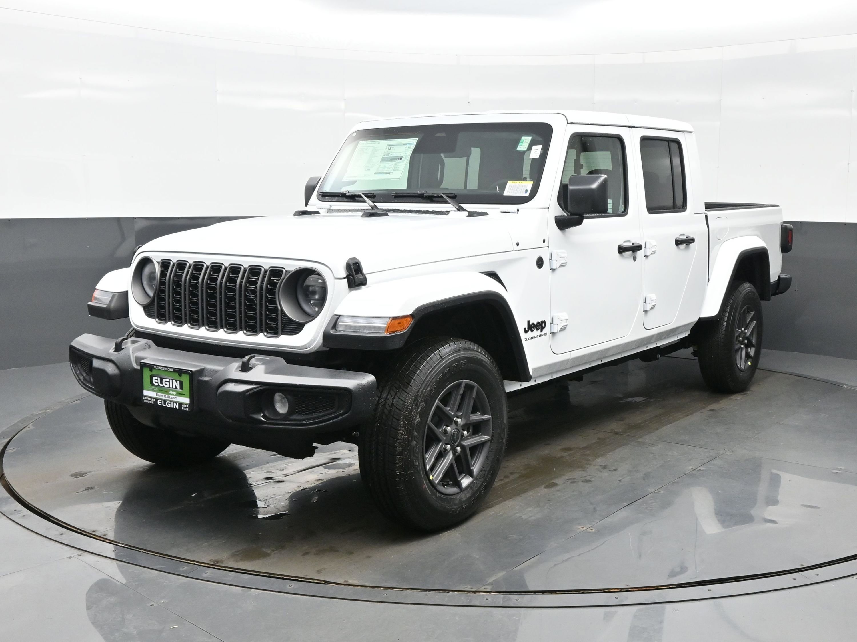 New 2026 Jeep Gladiator Sport image 2